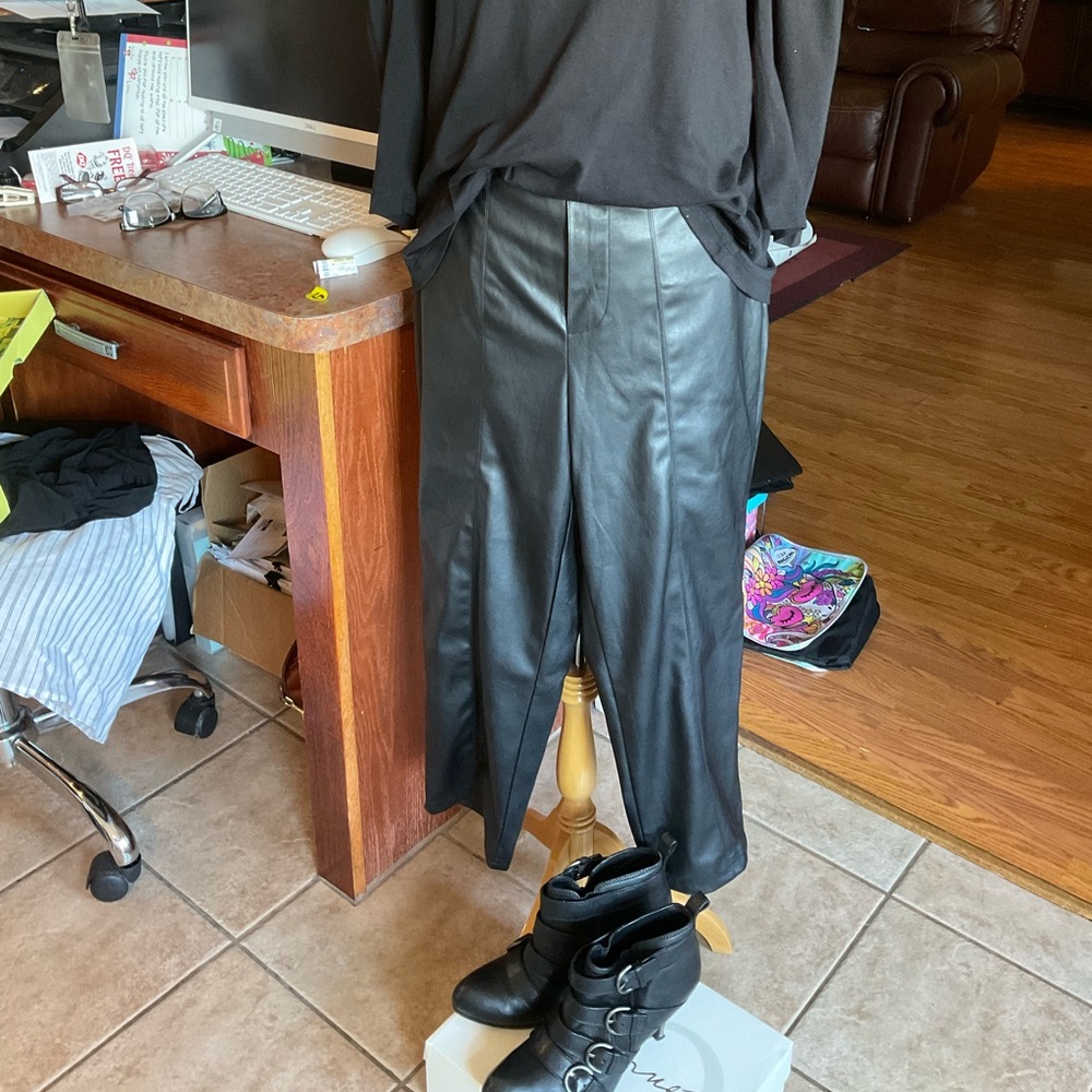 Calvin Klein Black Pullover Blouse Size XL, NWT - Picture 4 of 13